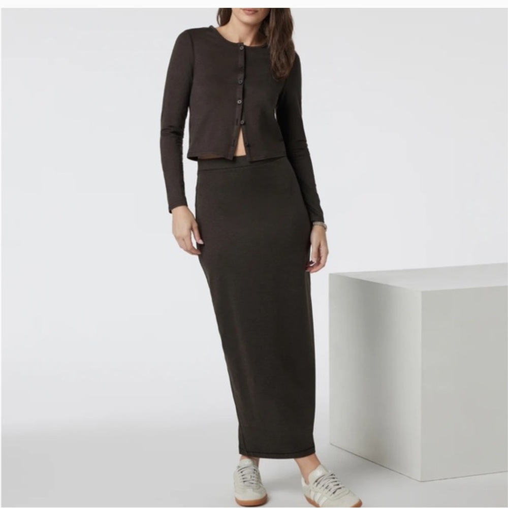 Vuori Halo Column Skirt Size S Dark Java Heather
